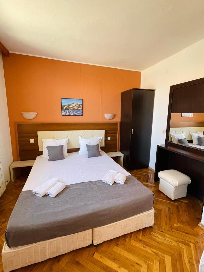 Private Rooms Trakiets Pomorie Exterior foto